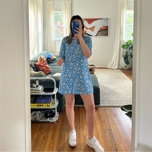 Adorable vintage shift dress
